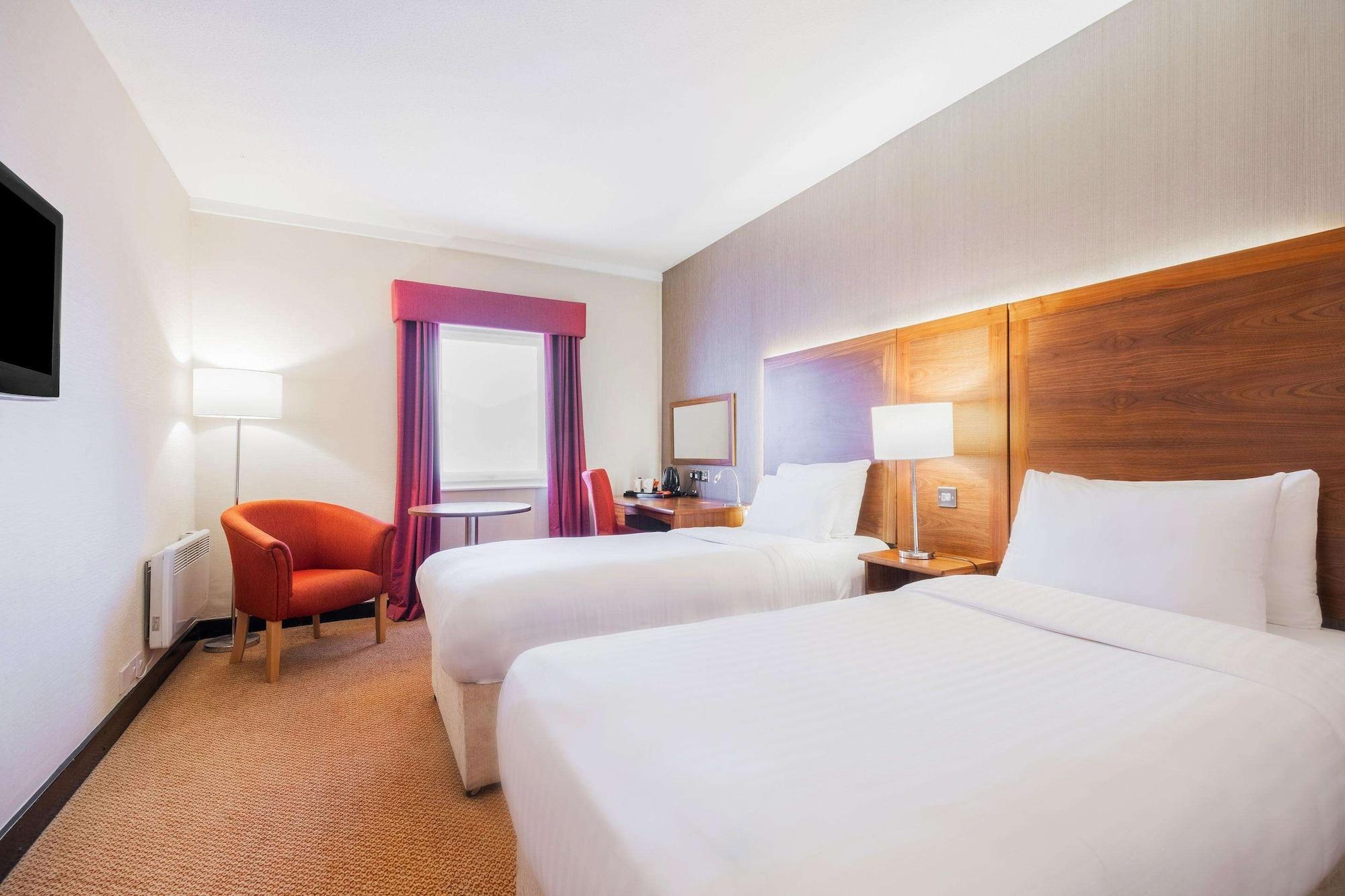 Clarion Cedar Court Wakefield Hotel Экстерьер фото