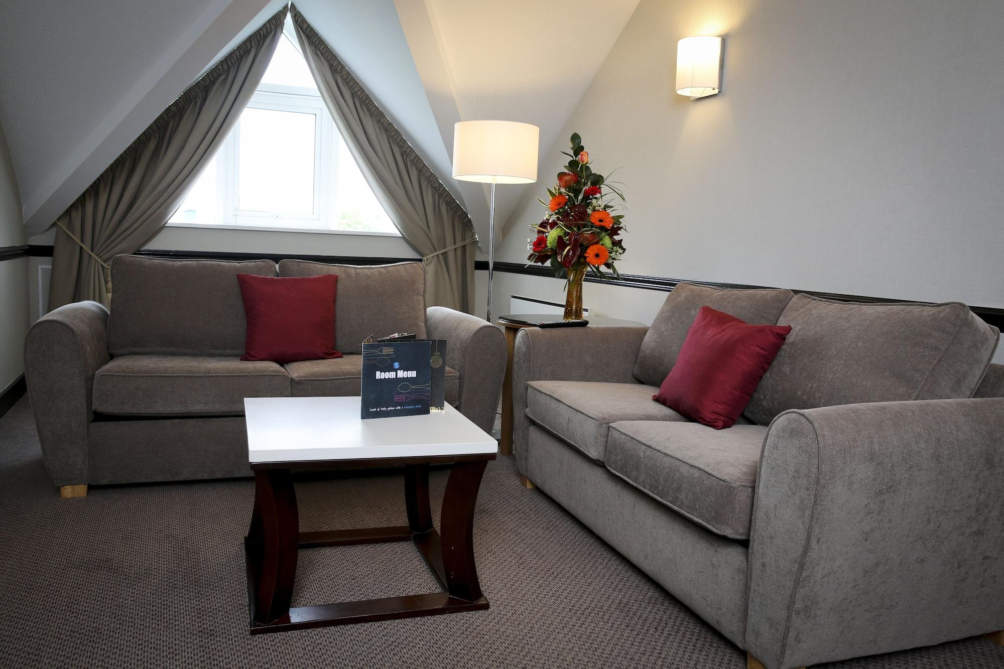 Clarion Cedar Court Wakefield Hotel Экстерьер фото