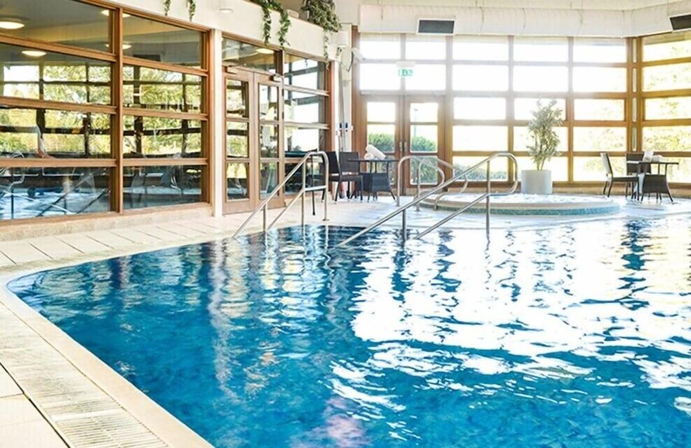 Clarion Cedar Court Wakefield Hotel Экстерьер фото