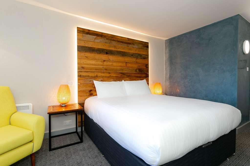 Clarion Cedar Court Wakefield Hotel Номер фото