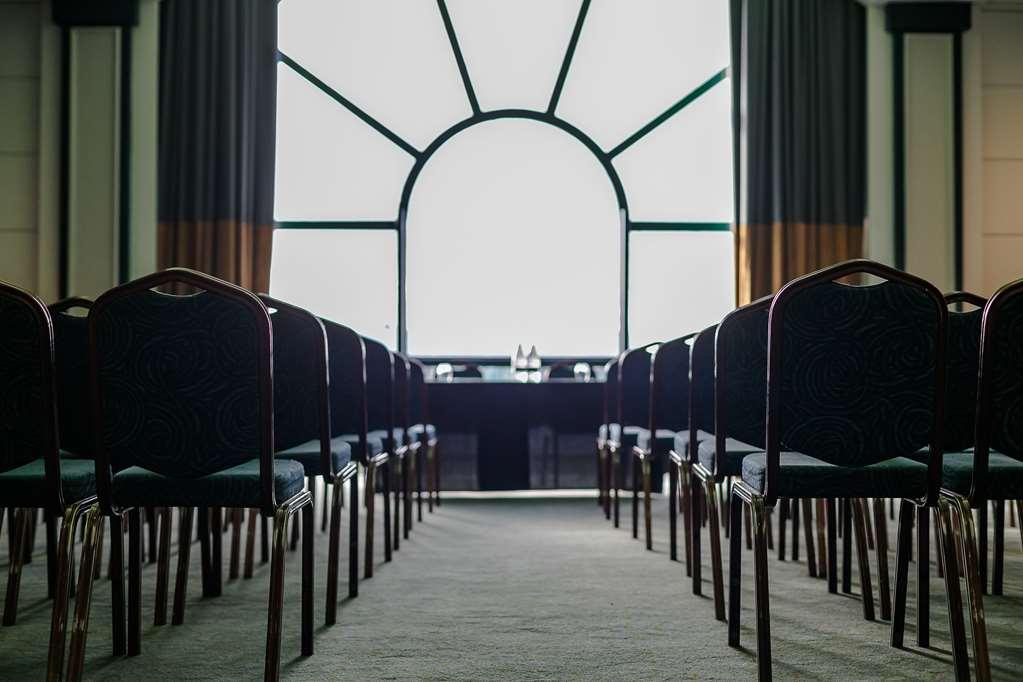 Clarion Cedar Court Wakefield Hotel Удобства фото