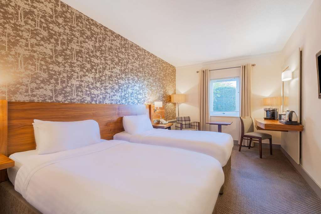 Clarion Cedar Court Wakefield Hotel Номер фото